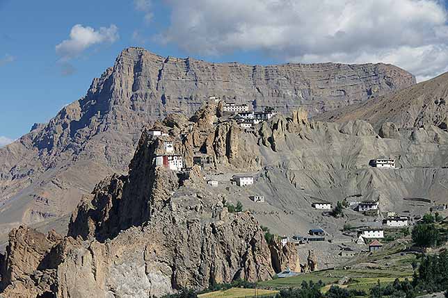 第10回 歴史 民俗部門賞 崖の上のチベット仏教寺院 ダンカル ゴンパ